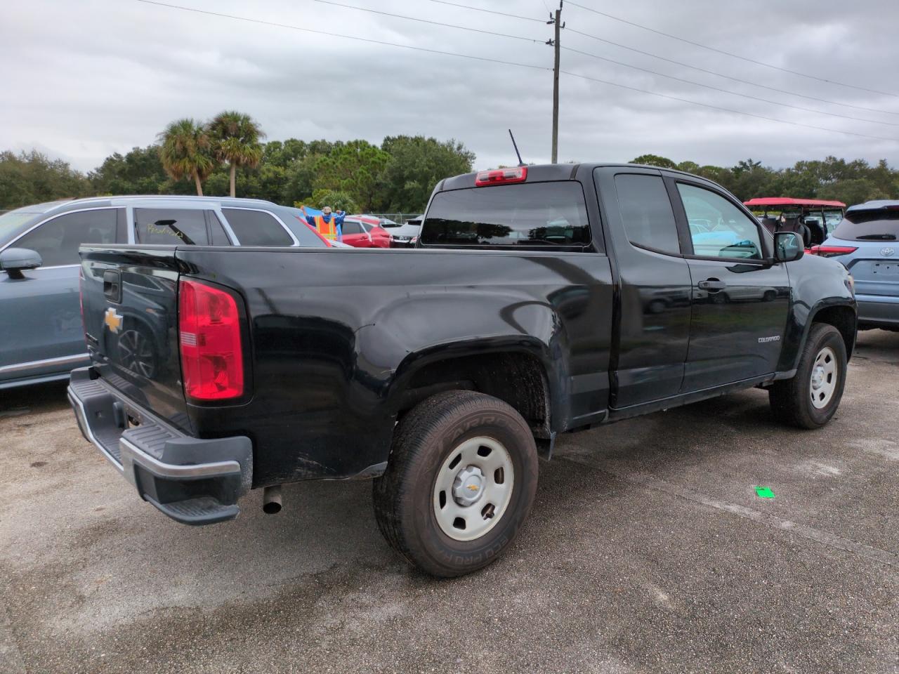 2018 Chevrolet Colorado - Image 3