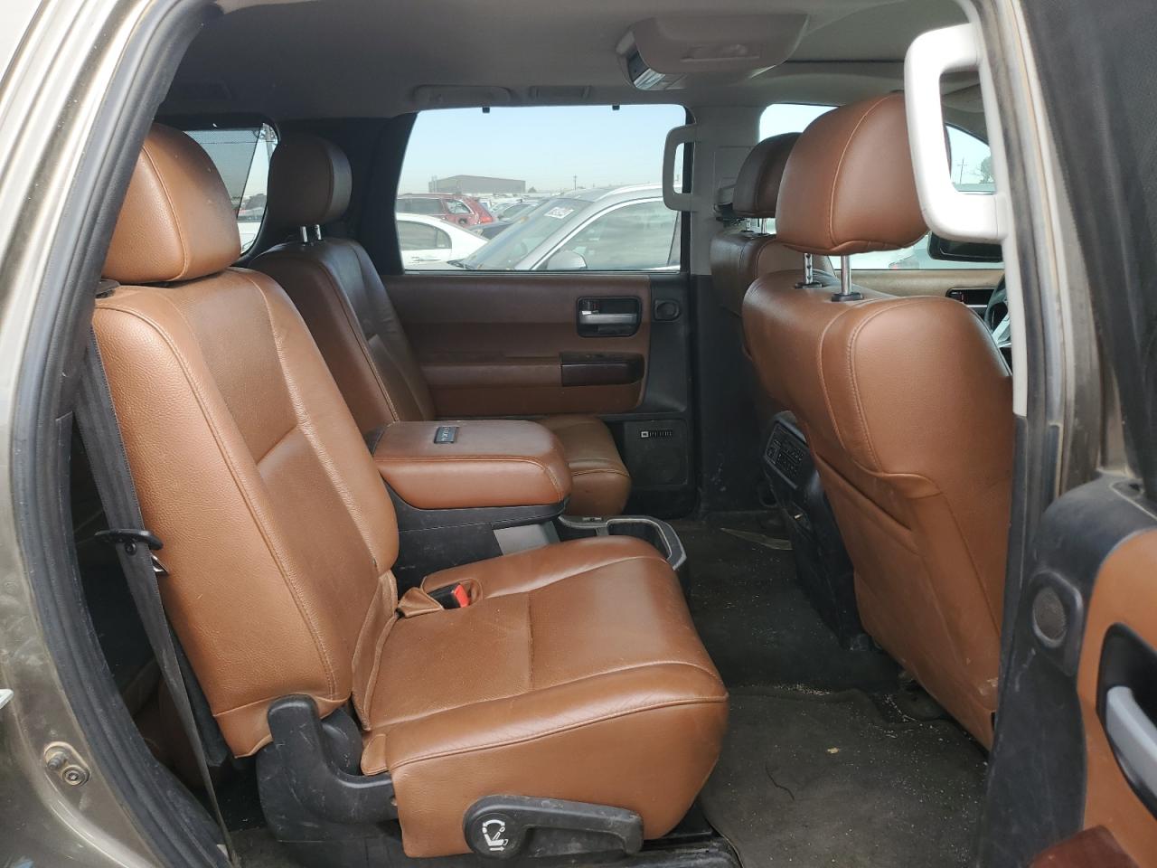 5TDDW5G10ES107453 2014 Toyota Sequoia Platinum