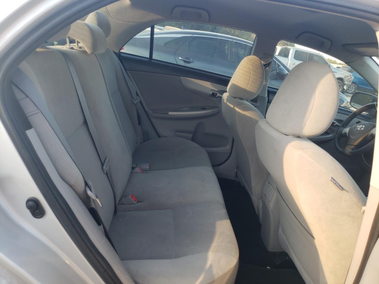 2012 Toyota Corolla - Image 10