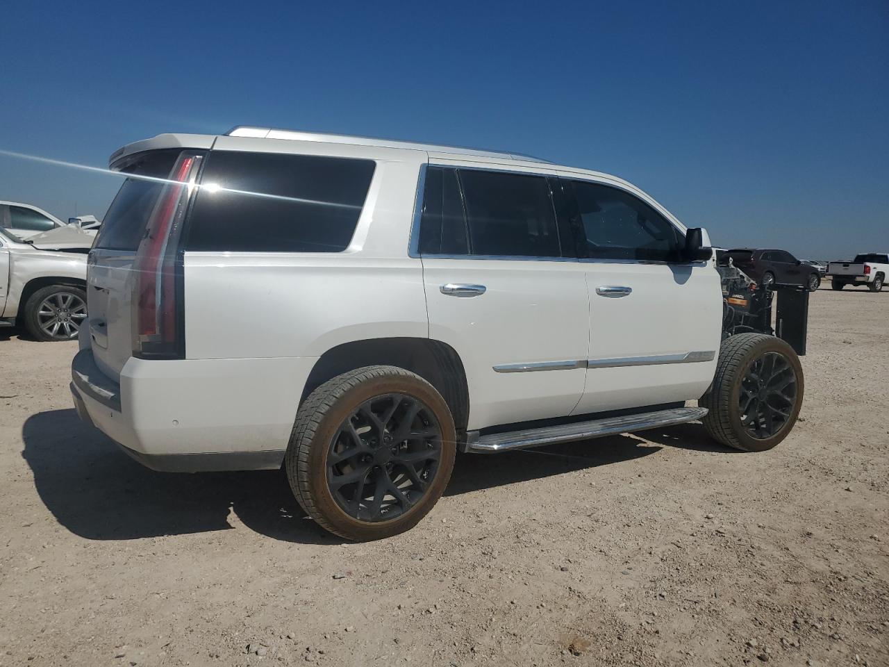 2017 Cadillac Escalade - Image 3