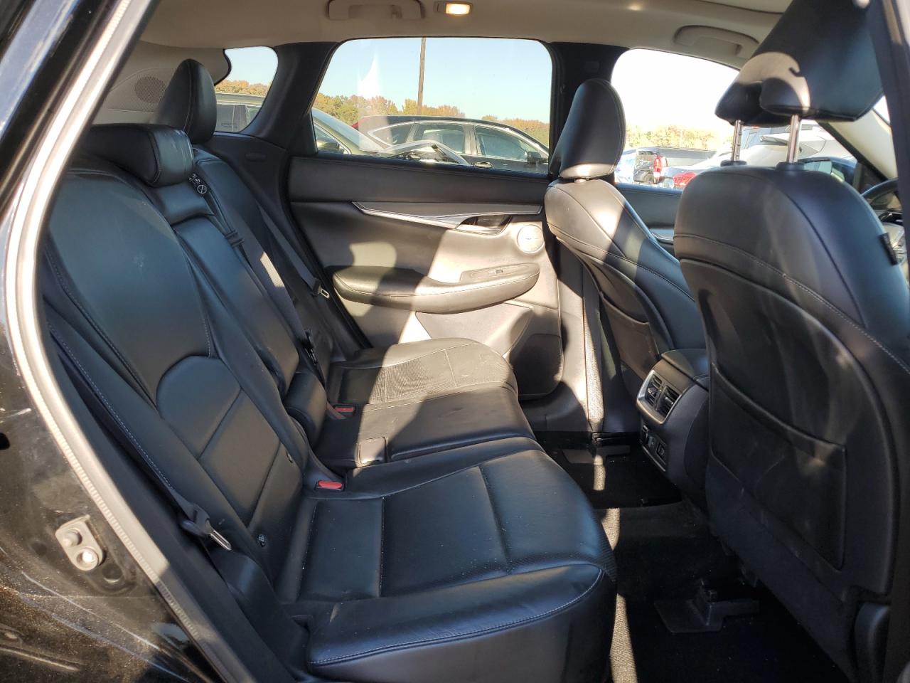 2019 Infiniti QX50 - Image 11
