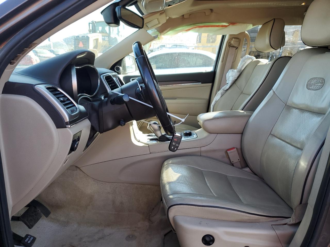 2017 Jeep Grand Cherokee - Image 7