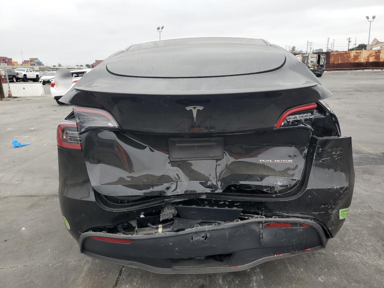 2023 Tesla Model Y VIN: 7SAYGDEF5PF830734 Lot: 76607114