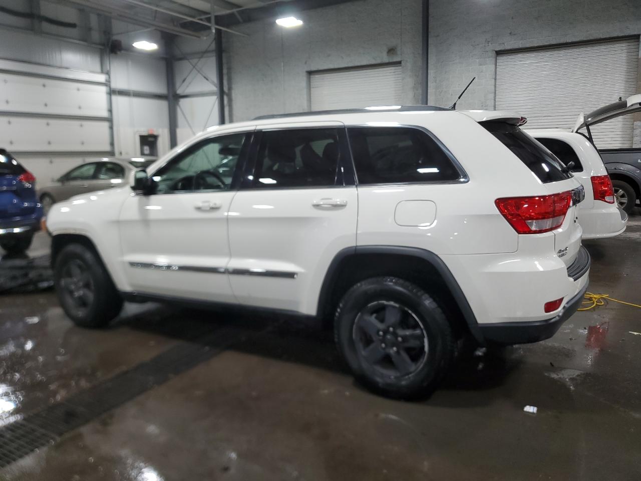 2012 Jeep Grand Cherokee - Image 2
