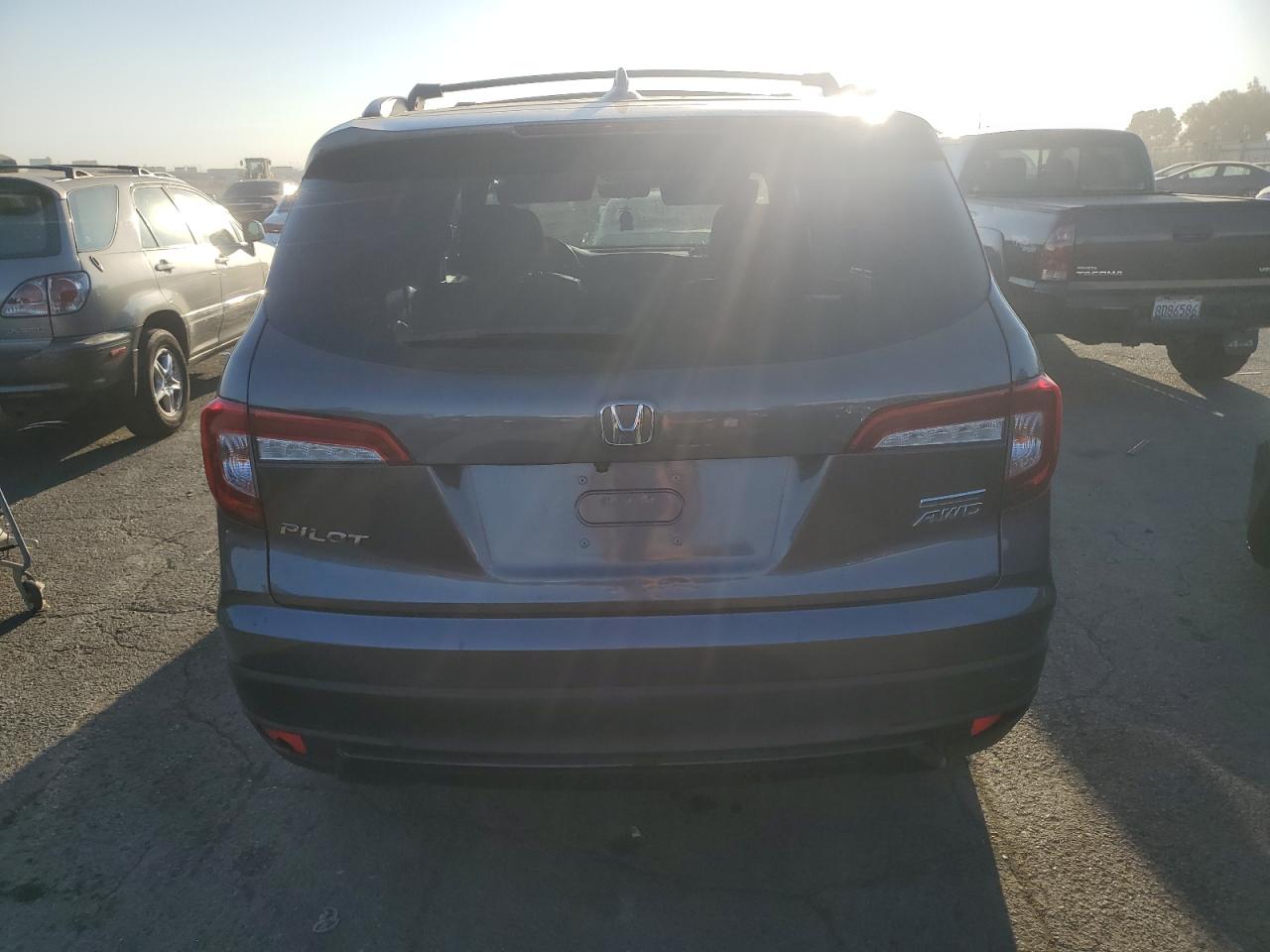 2021 Honda Pilot Se VIN: 5FNYF6H25MB008077 Lot: 73911734