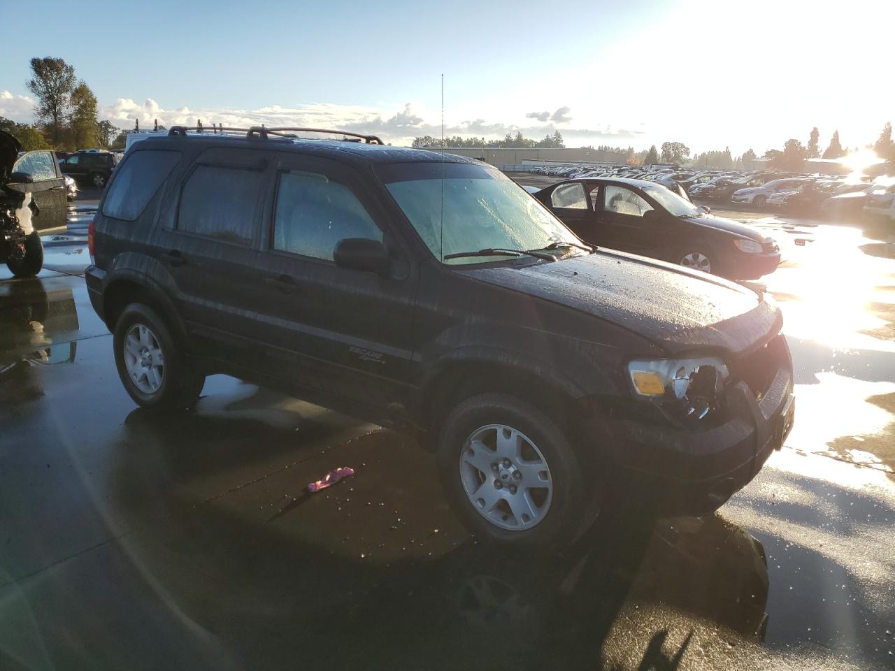 2007 Ford Escape - Image 4