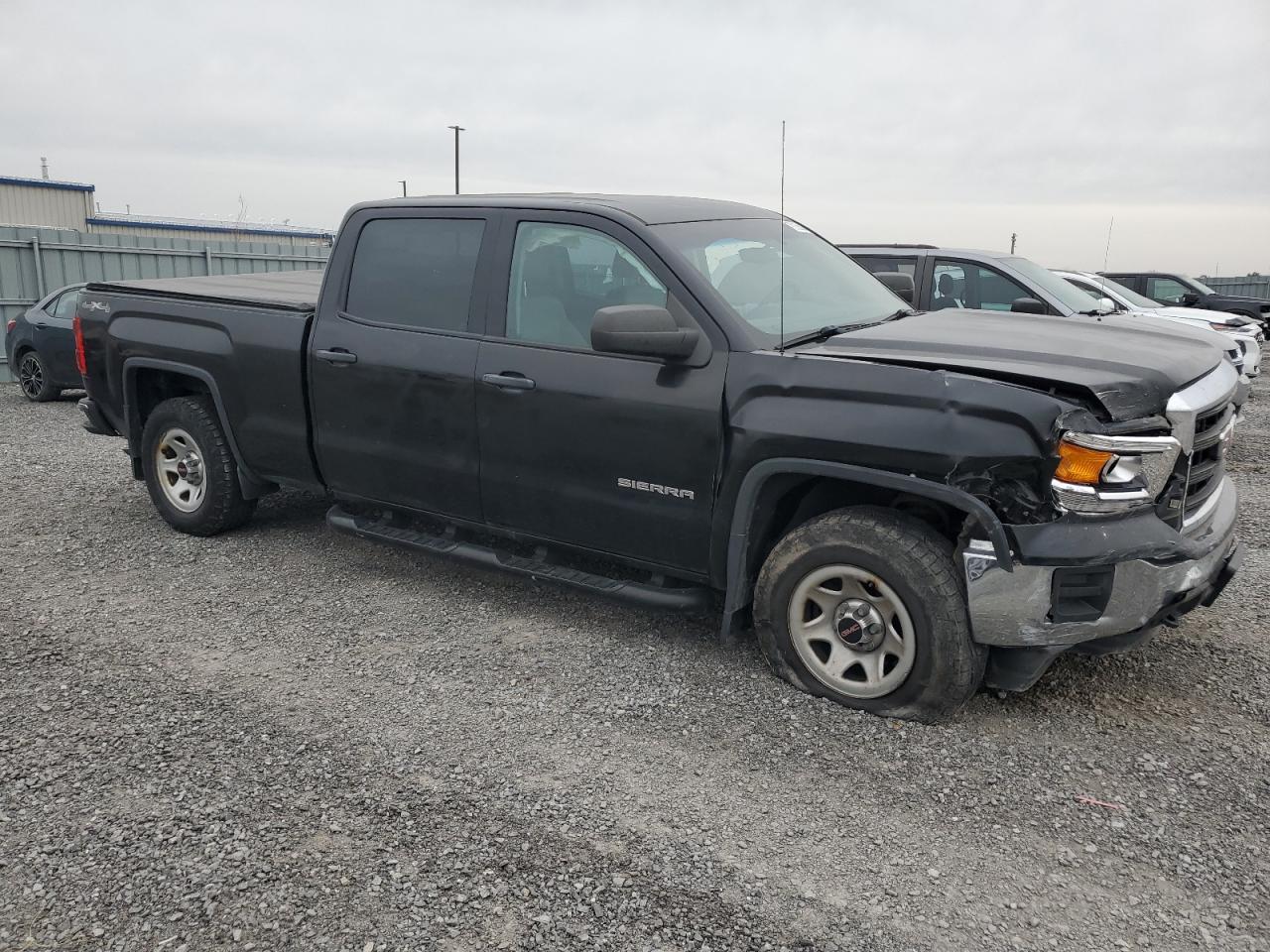 2015 GMC Sierra - Image 4