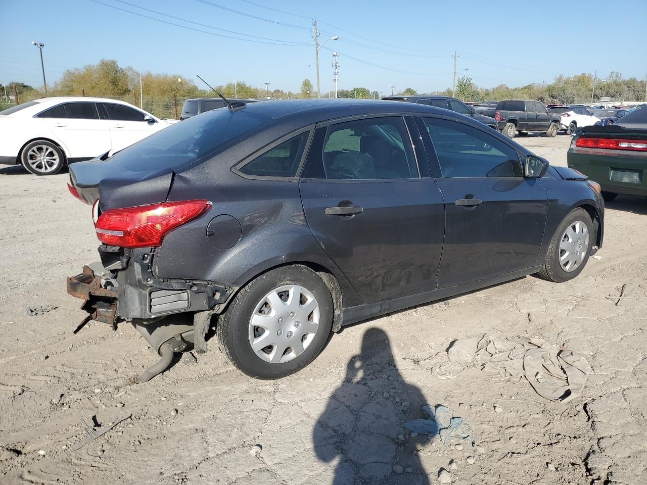 VIN 1FADP3E24GL278830 2016 FORD FOCUS no.3