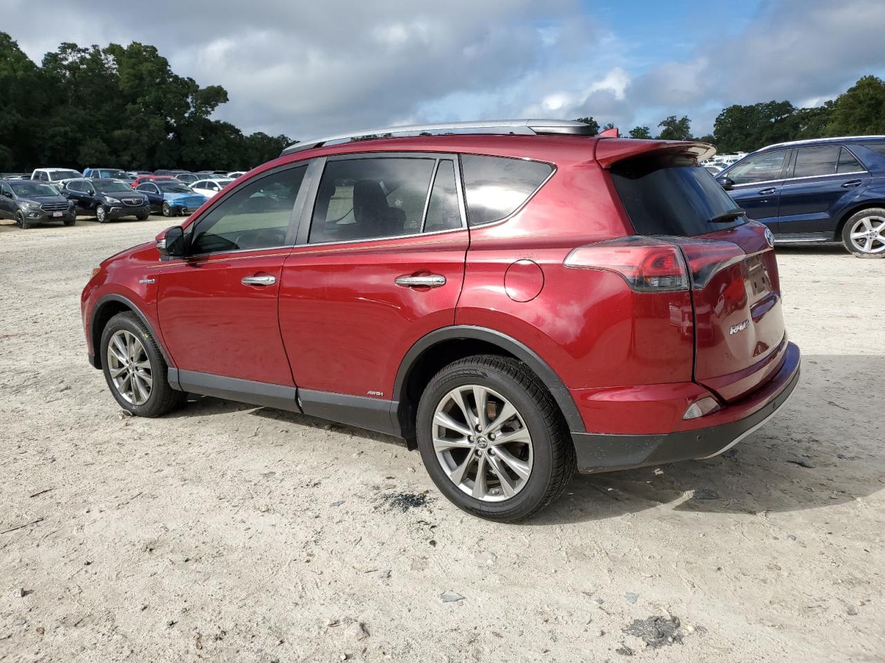 JTMDJREV1JD169381 2018 TOYOTA RAV 4 - Image 2