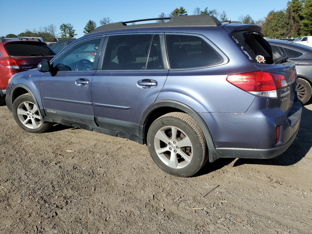 2014 Subaru Outback - Image 2