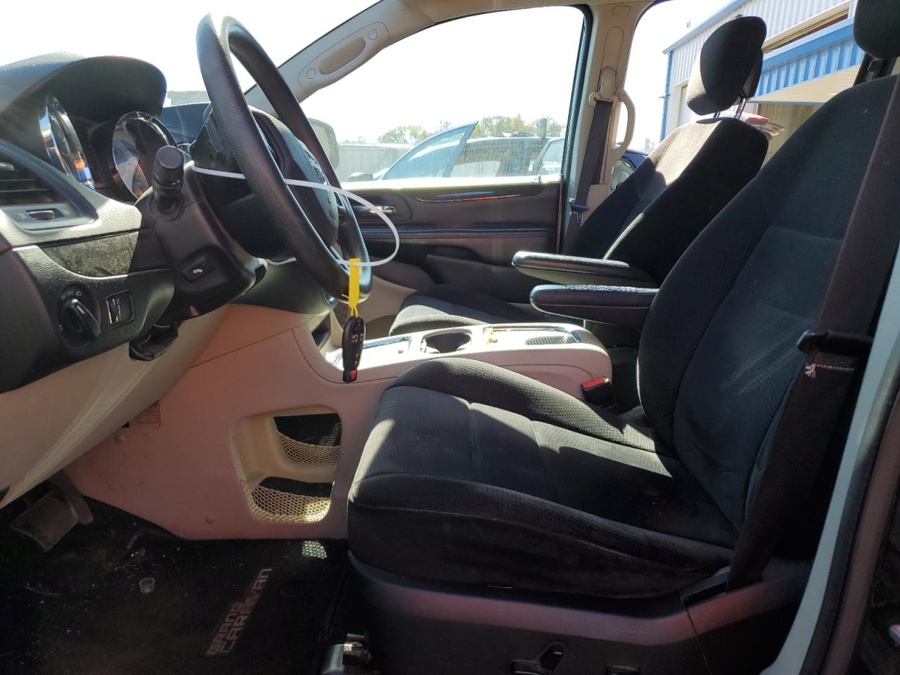 2014 Dodge Caravan - Image 7