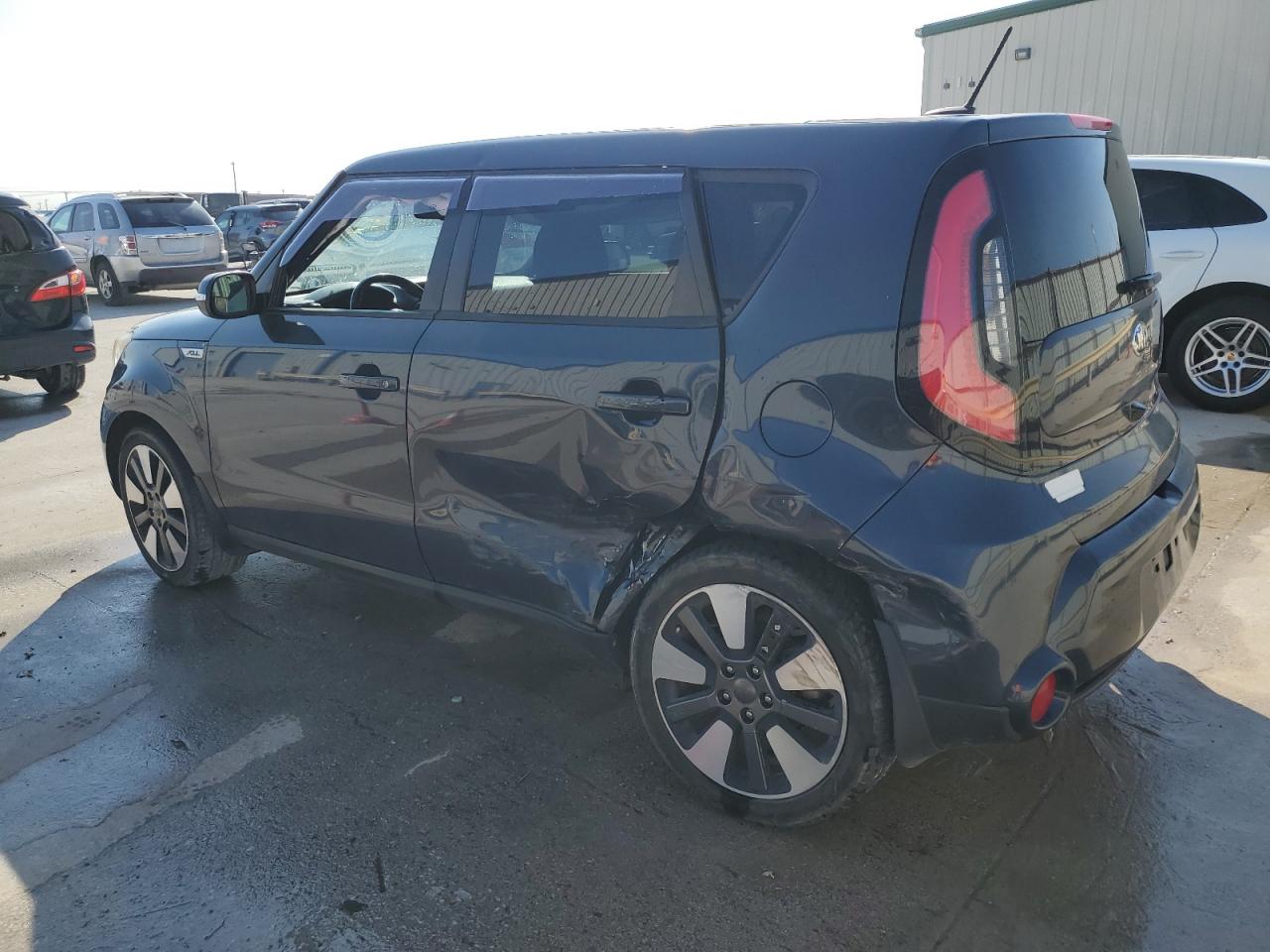 VIN KNDJX3A51E7030831 2014 KIA SOUL no.2