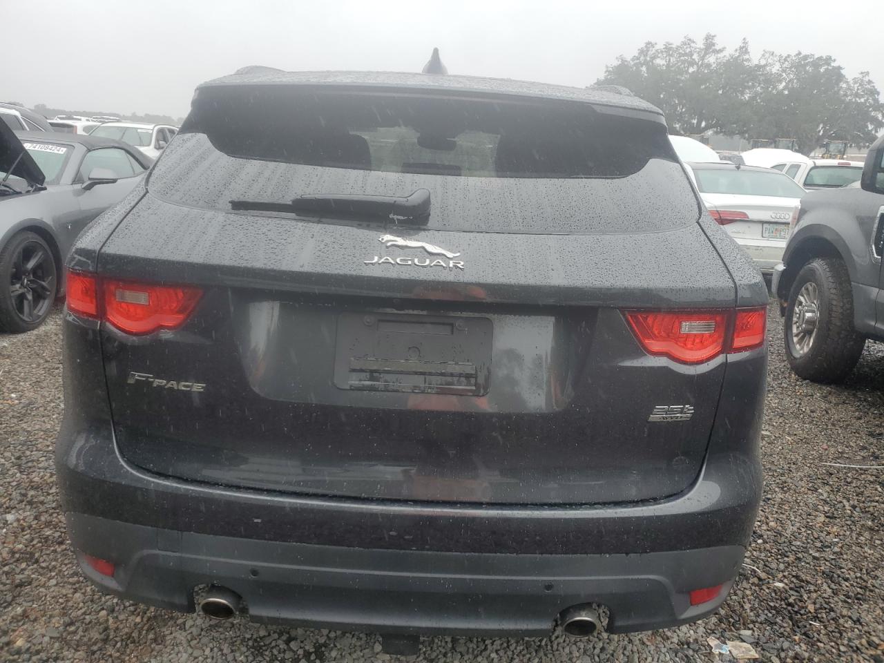 SADCJ2FXXKA609480 2019 Jaguar F-Pace Premium