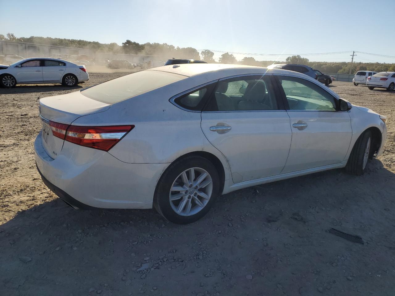 VIN 4T1BK1EB6FU148556 2015 TOYOTA AVALON no.3