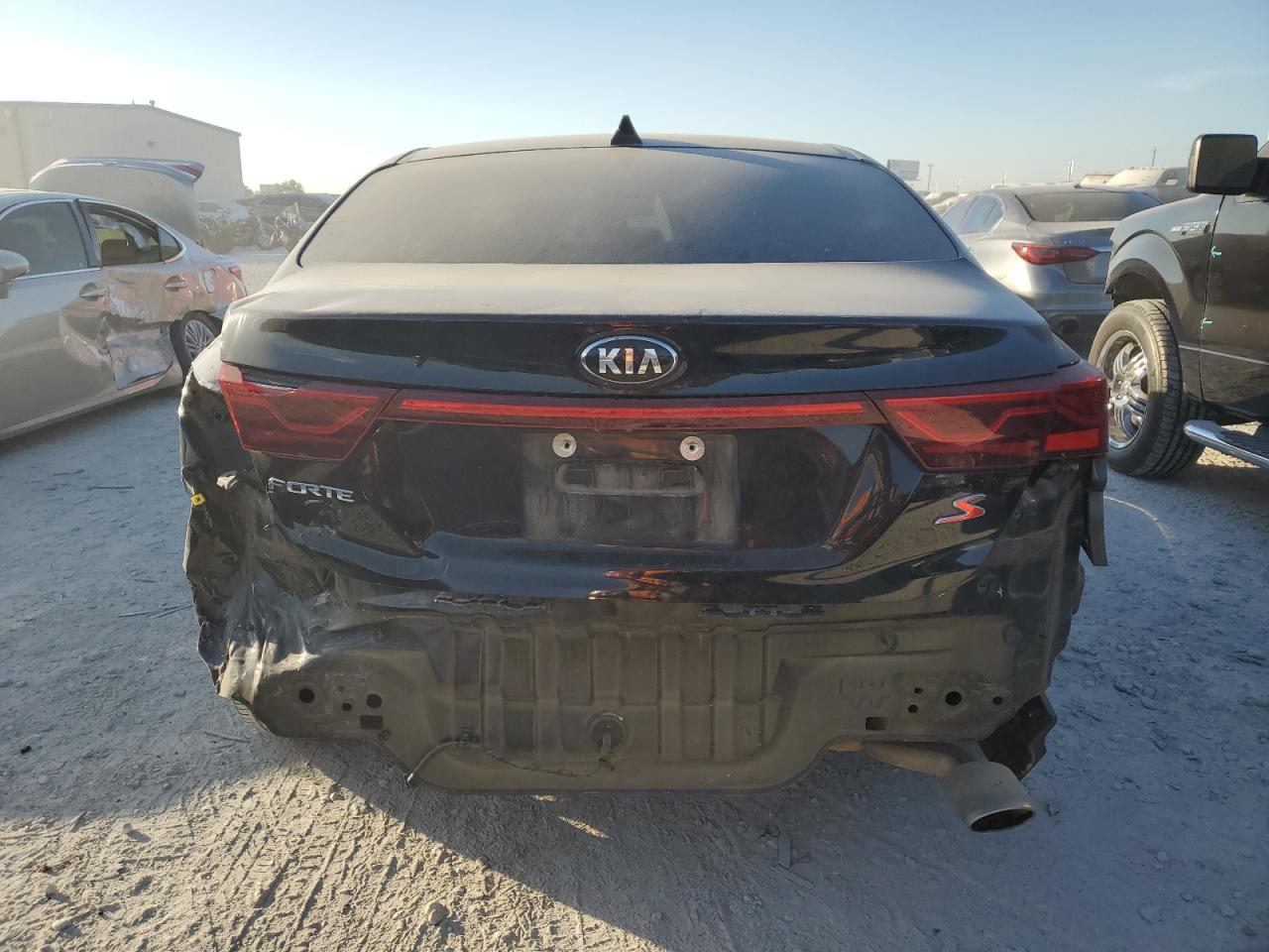 2019 Kia Forte Gt Line VIN: 3KPF34AD9KE132887 Lot: 76327084