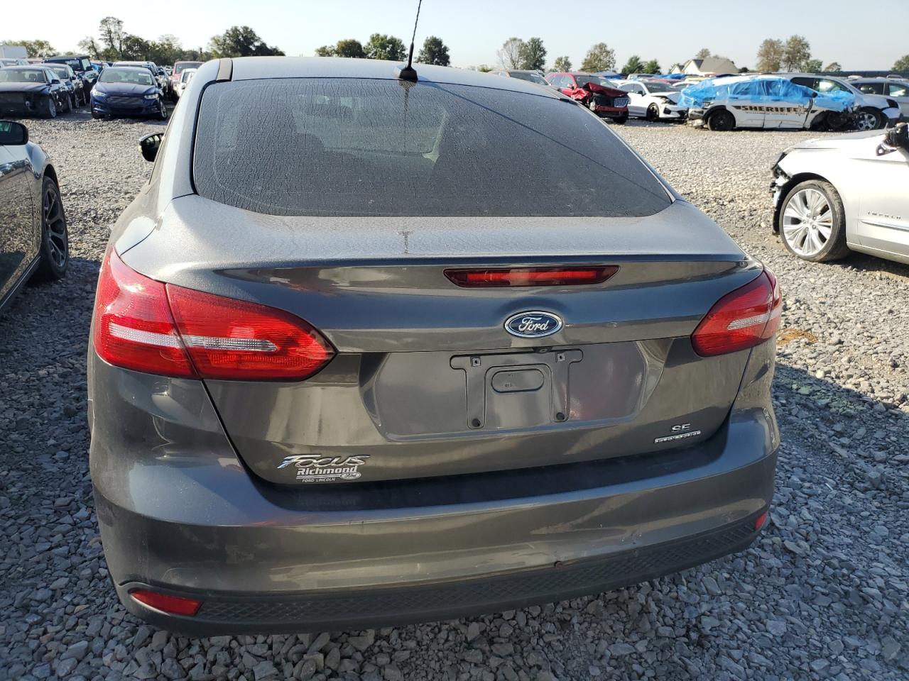 1FADP3F24FL304906 2015 Ford Focus Se