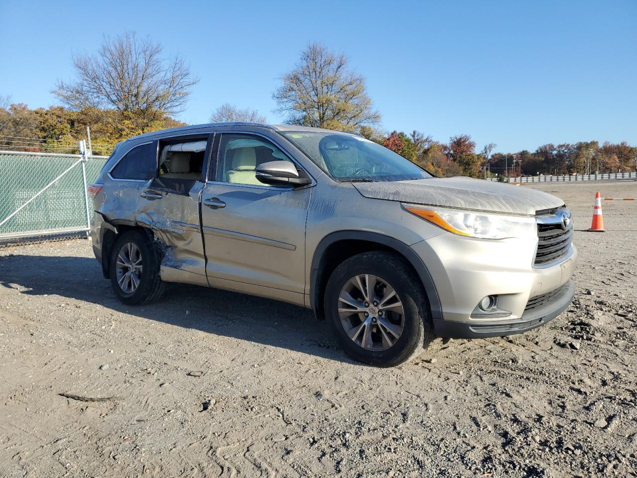 2014 Toyota Highlander - Image 4