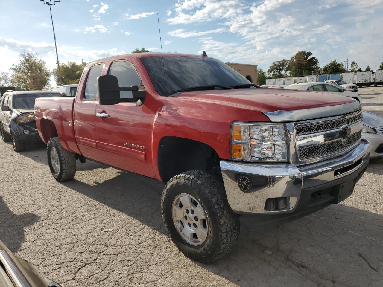 2011 Chevrolet Silverado - Image 4