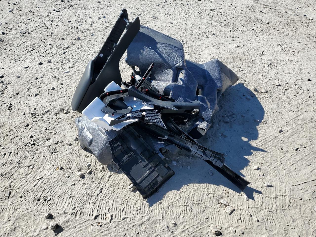 2021 Toyota Camry - Image 12