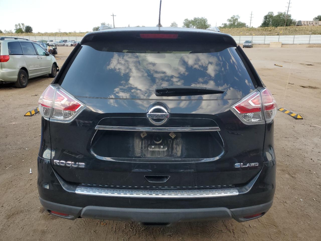 5N1AT2MV8FC880171 2015 Nissan Rogue S