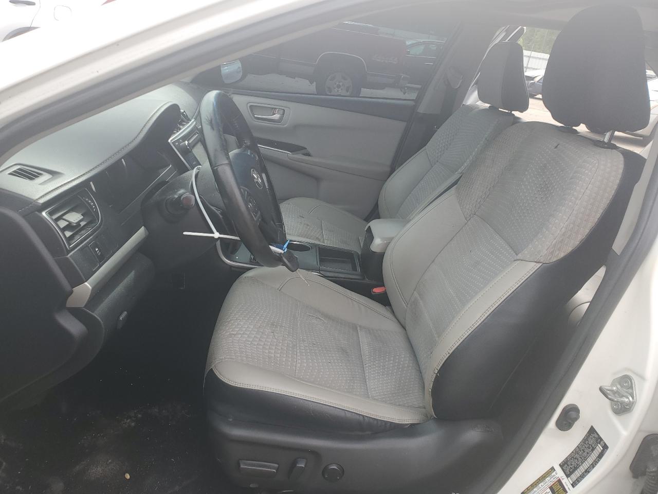 2015 Toyota Camry - Image 7