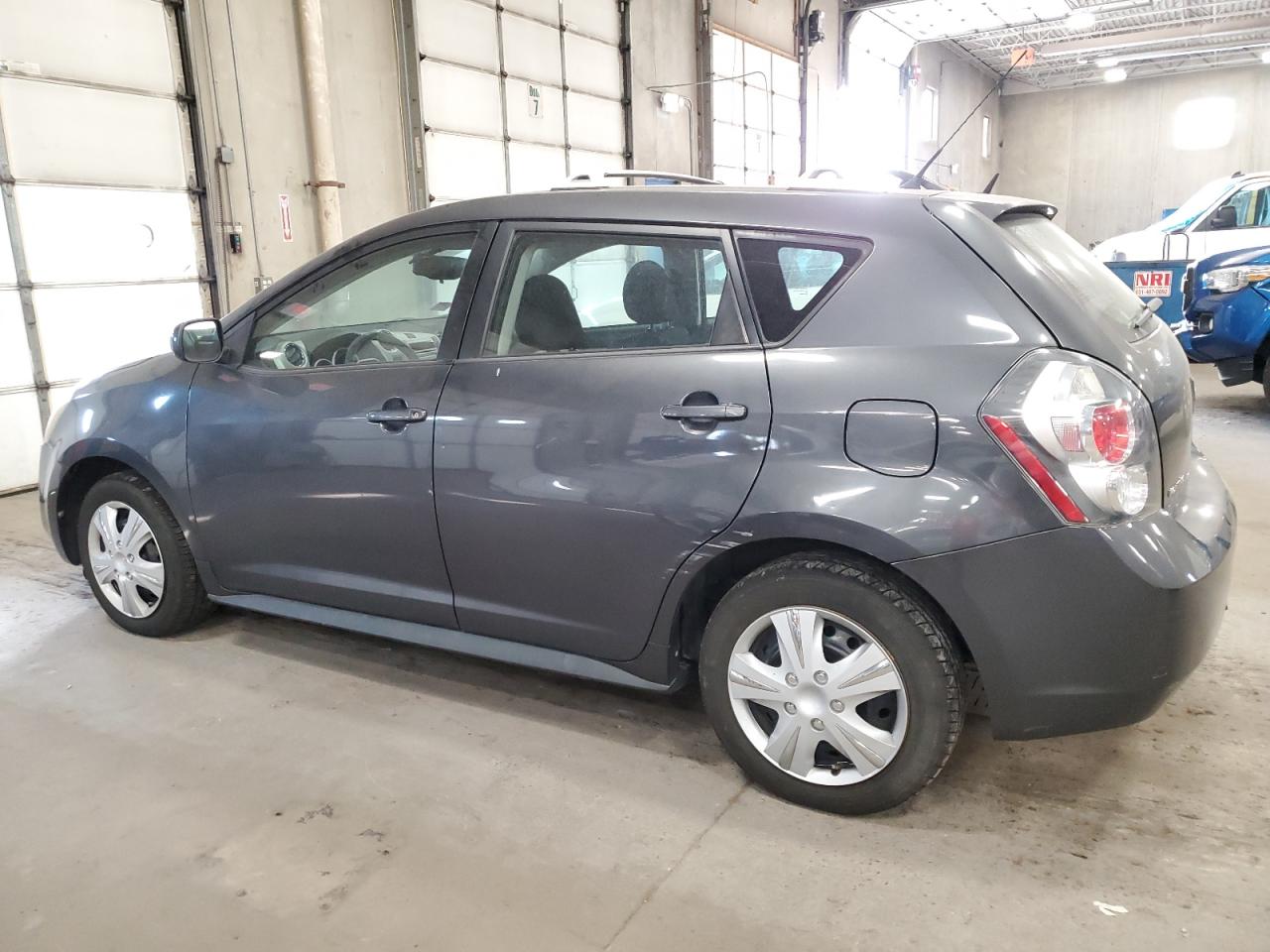 2010 Pontiac Vibe VIN: 5Y2SM6E06AZ417743 Lot: 75335134