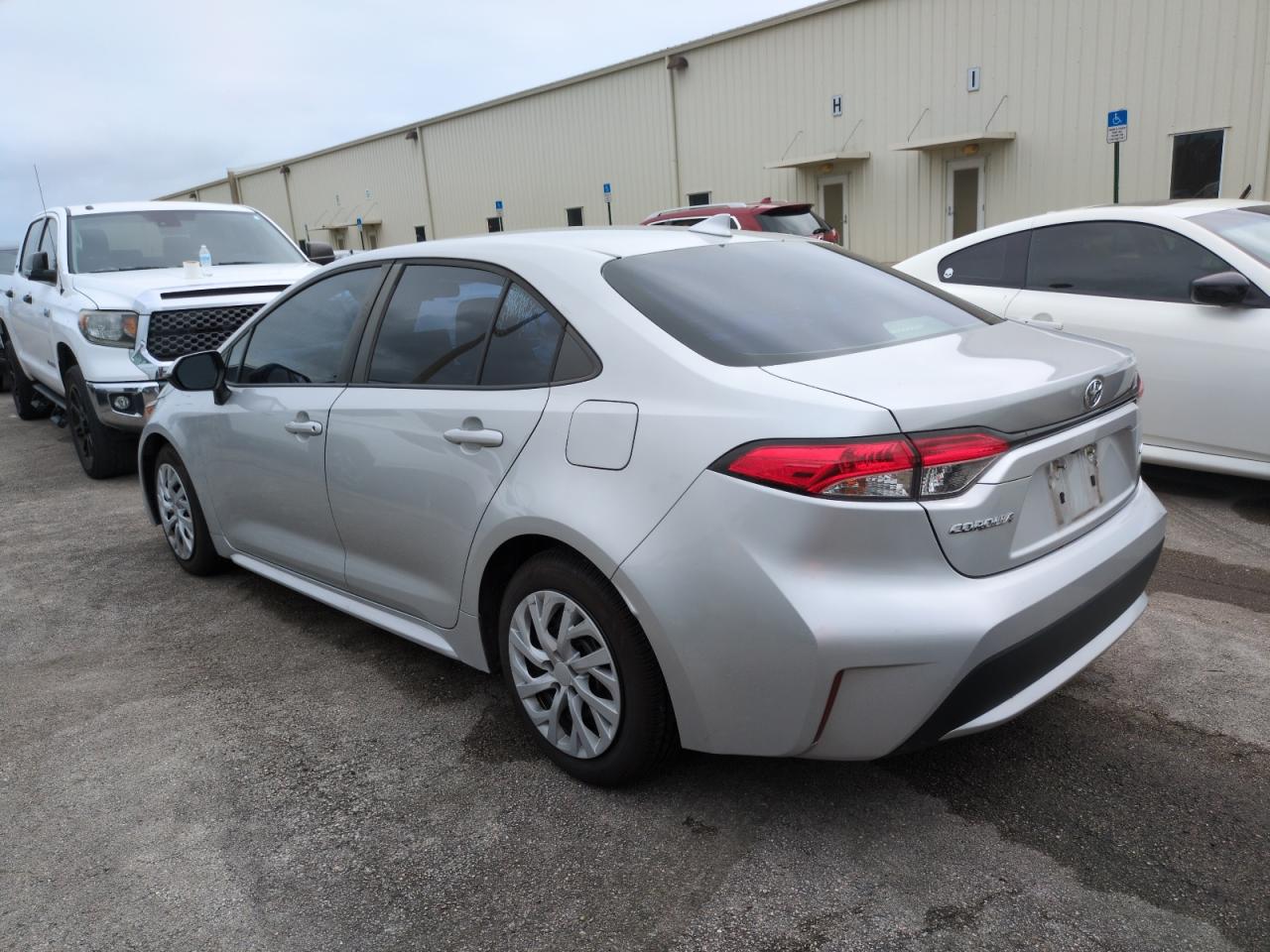 5YFEPRAE4LP126338 2020 TOYOTA COROLLA - Image 2