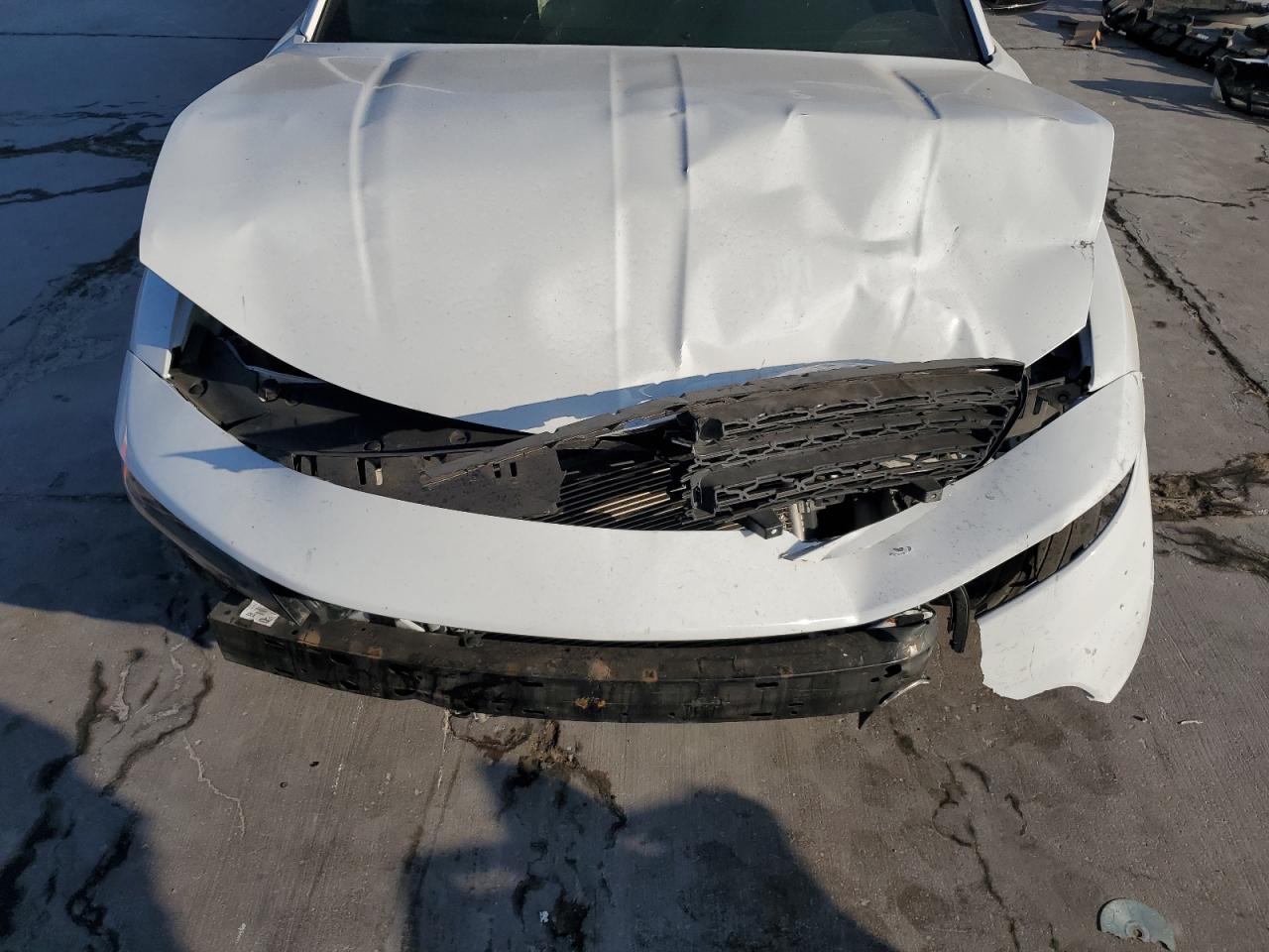 2C3CDXBG5KH715346 2019 Dodge Charger Sxt