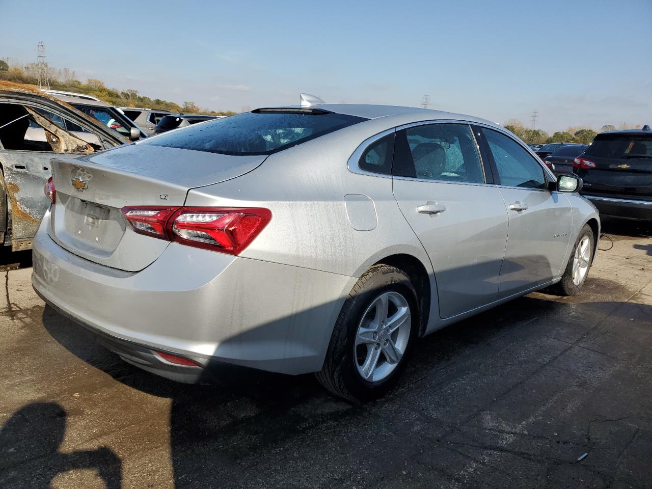 2022 Chevrolet Malibu - Image 3