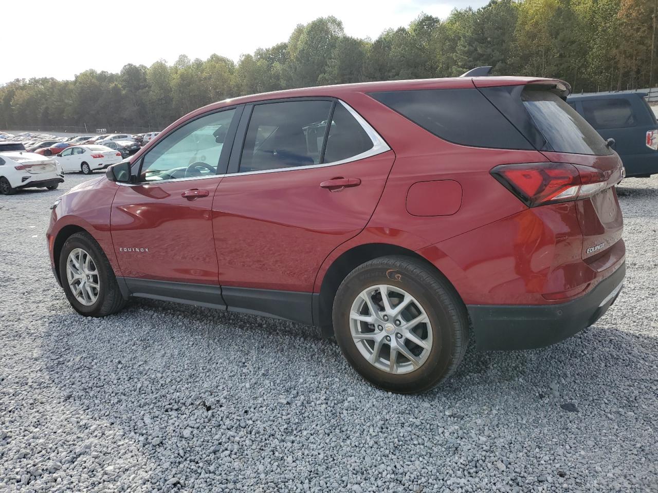 2023 Chevrolet Equinox - Image 2