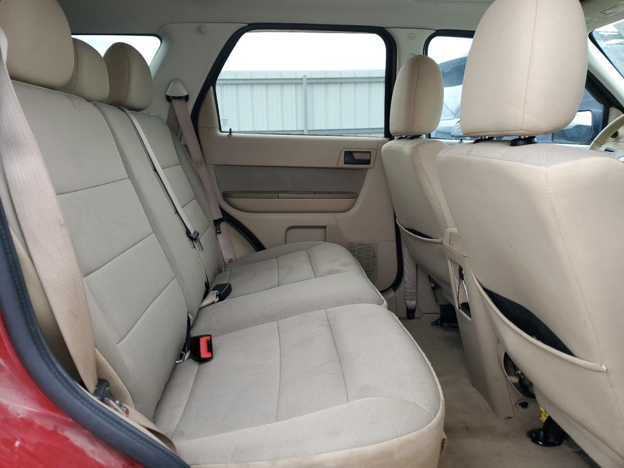 2011 Ford Escape - Image 12