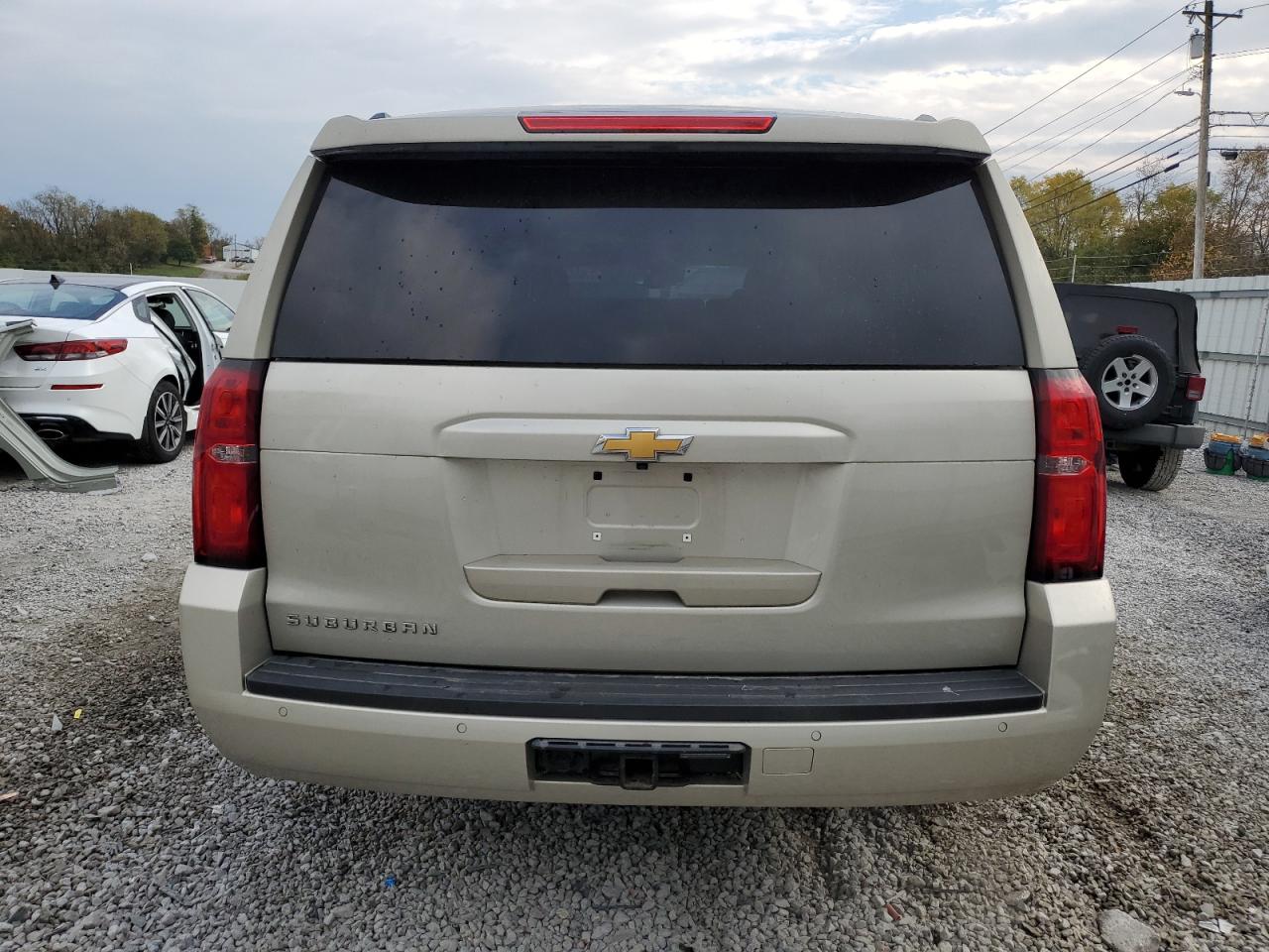 1GNSKHKC9HR313703 2017 Chevrolet Suburban K1500 Lt