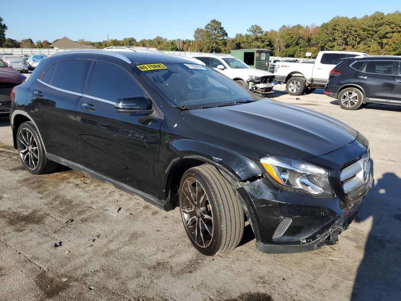 VIN WDCTG4EB3GJ270834 2016 MERCEDES-BENZ GLA-CLASS no.4