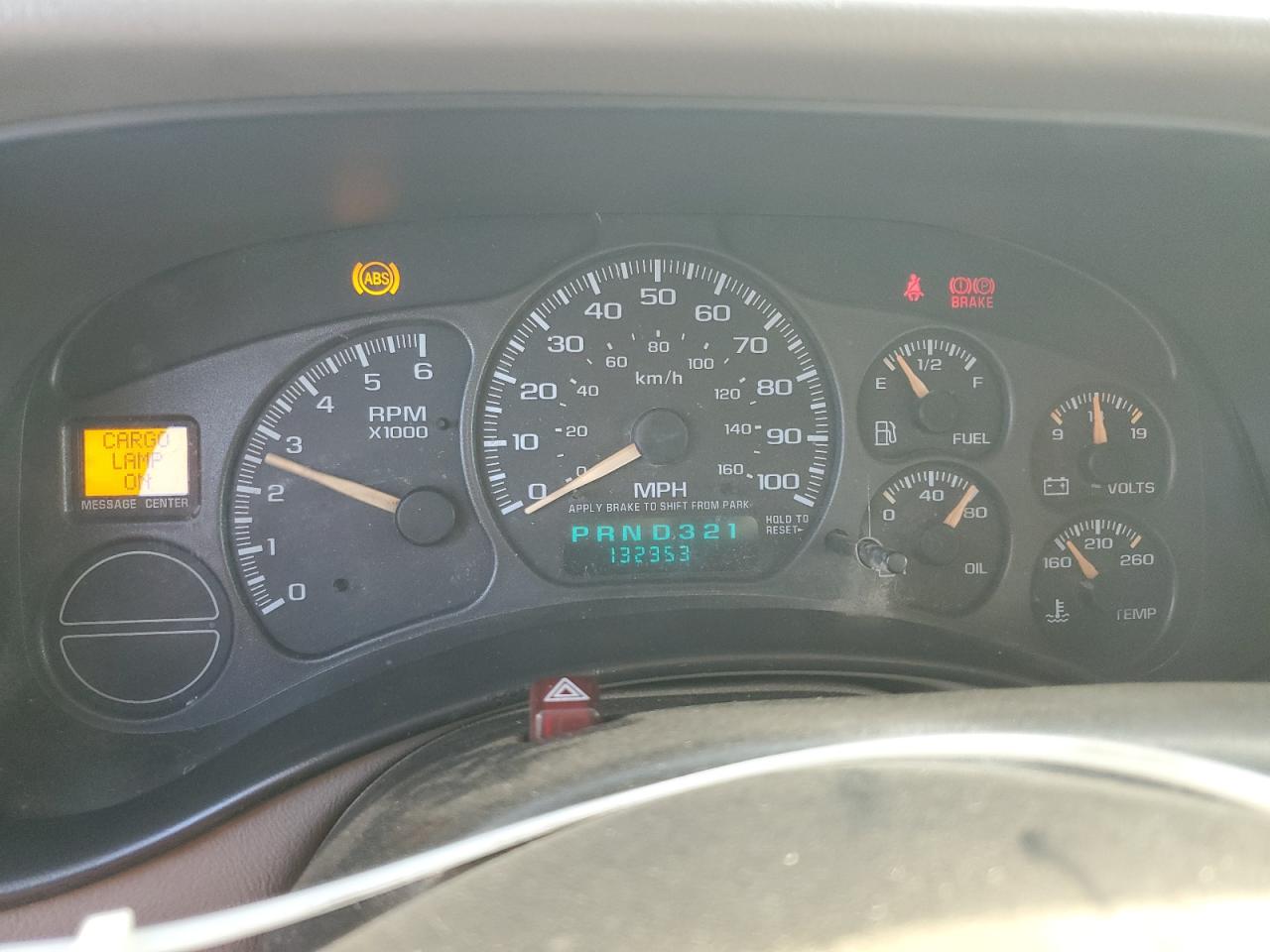 2000 Chevrolet Silverado - Image 9