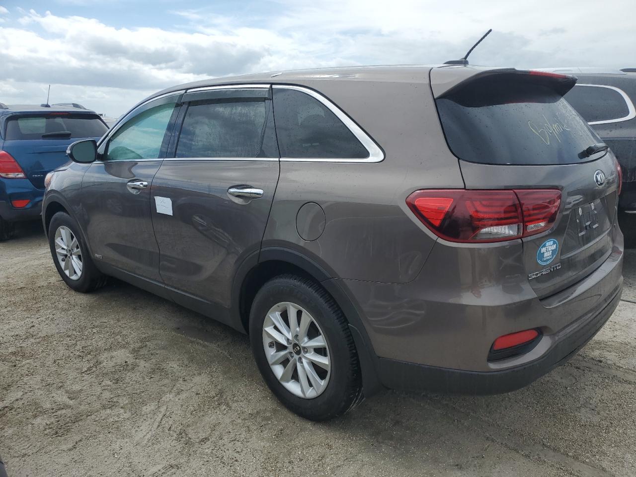 2019 Kia Sorento - Image 2