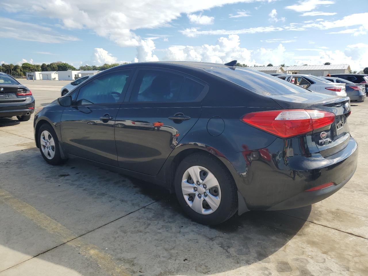 2014 Kia Forte - Image 2