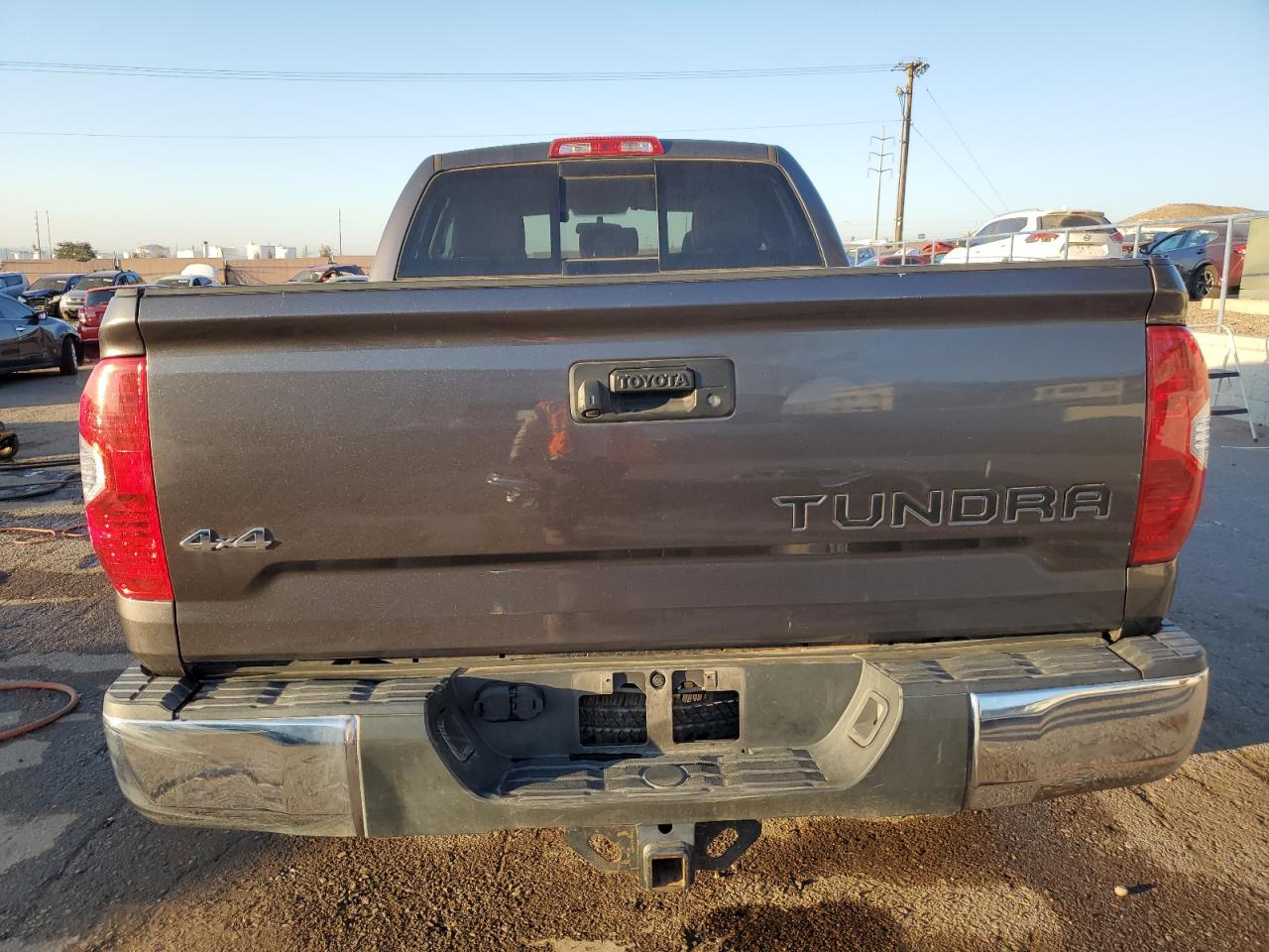 5TFUW5F19GX564230 2016 Toyota Tundra Double Cab Sr