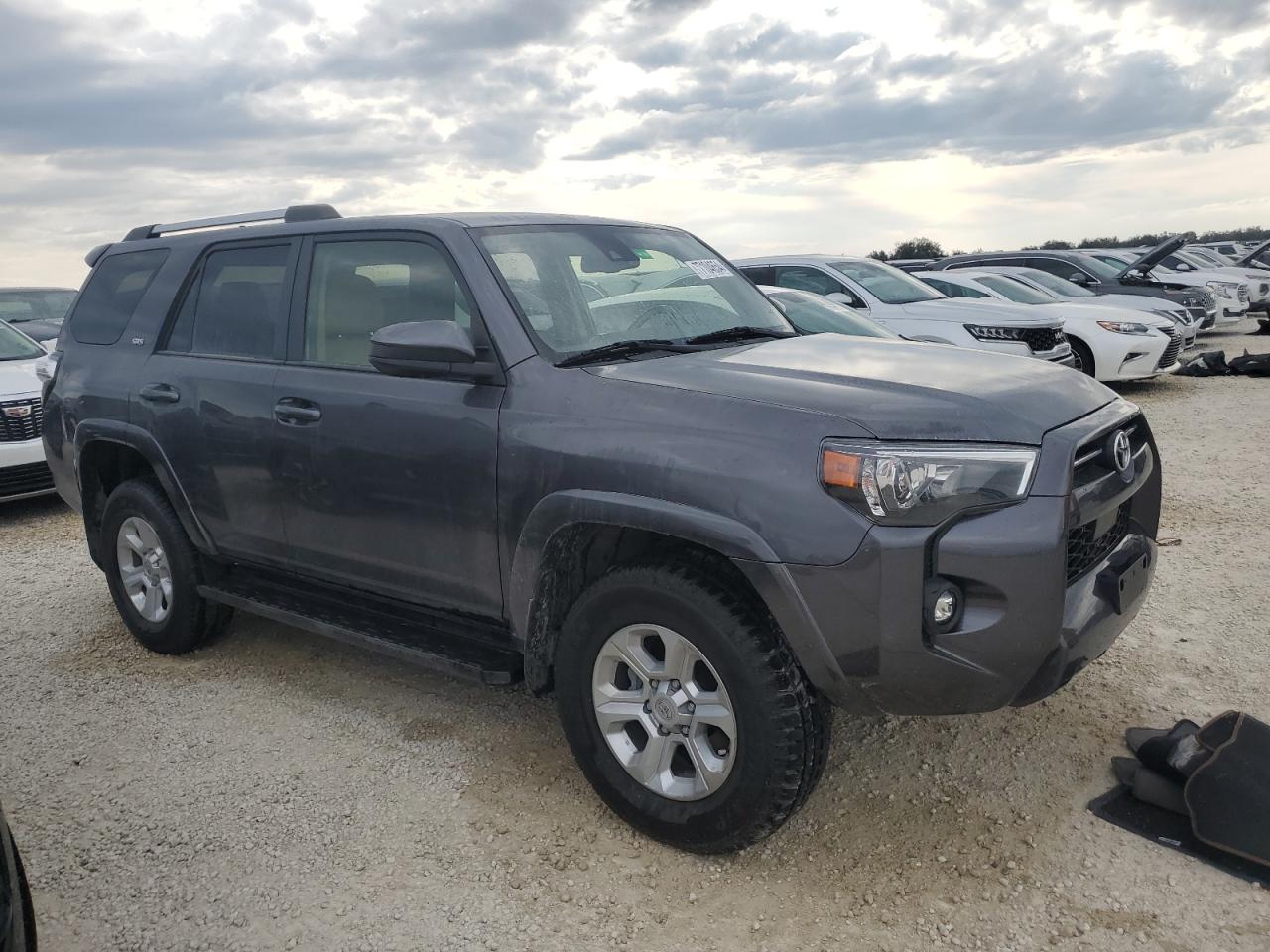2022 Toyota 4Runner - Image 4