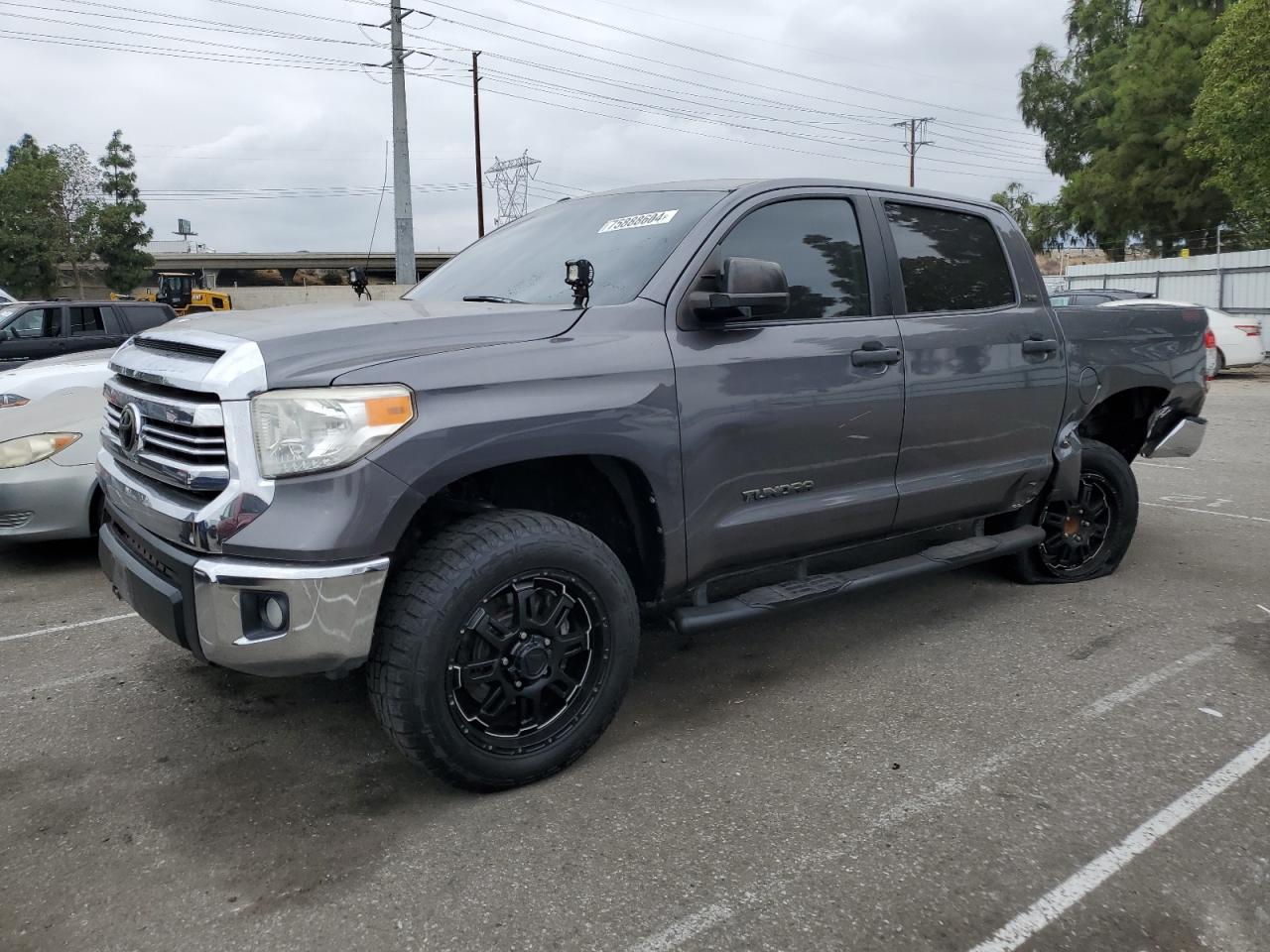 VIN 5TFEM5F17GX101920 2016 TOYOTA TUNDRA no.1