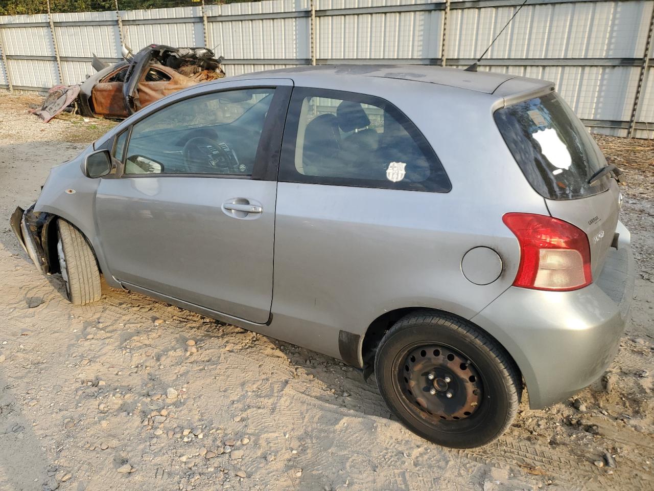 2008 Toyota Yaris - Image 2