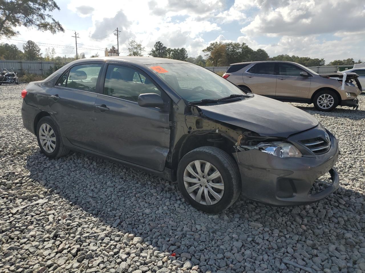 VIN 5YFBU4EE7DP137697 2013 TOYOTA COROLLA no.4