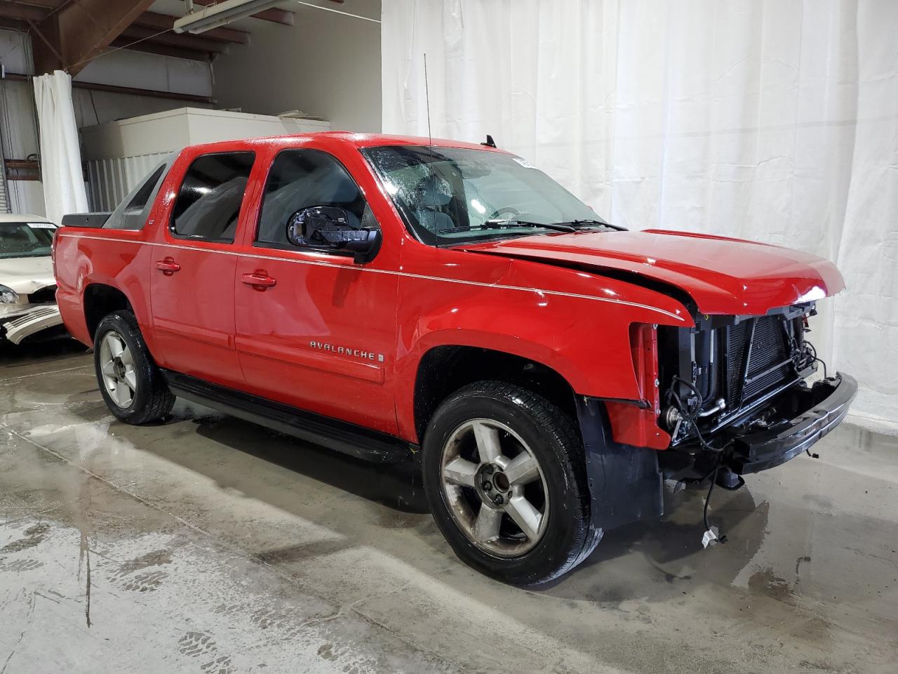 2008 Chevrolet Avalanche - Image 4