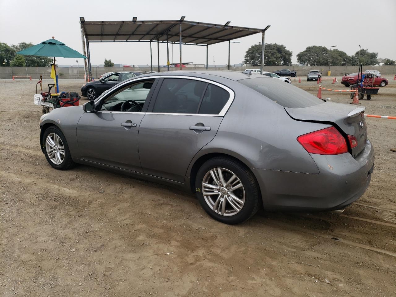 2011 Infiniti G - Image 2