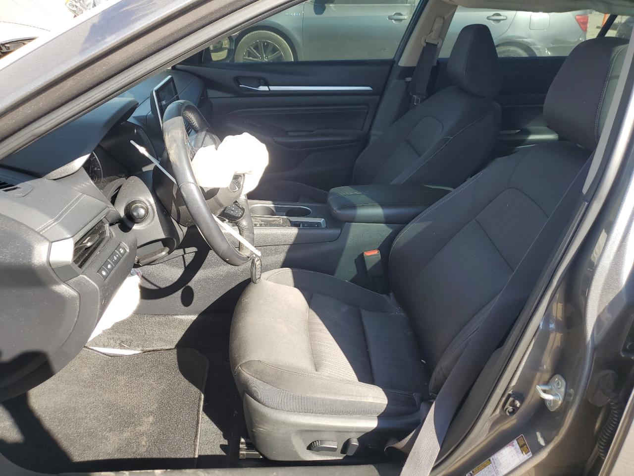 2019 Nissan Altima - Image 7
