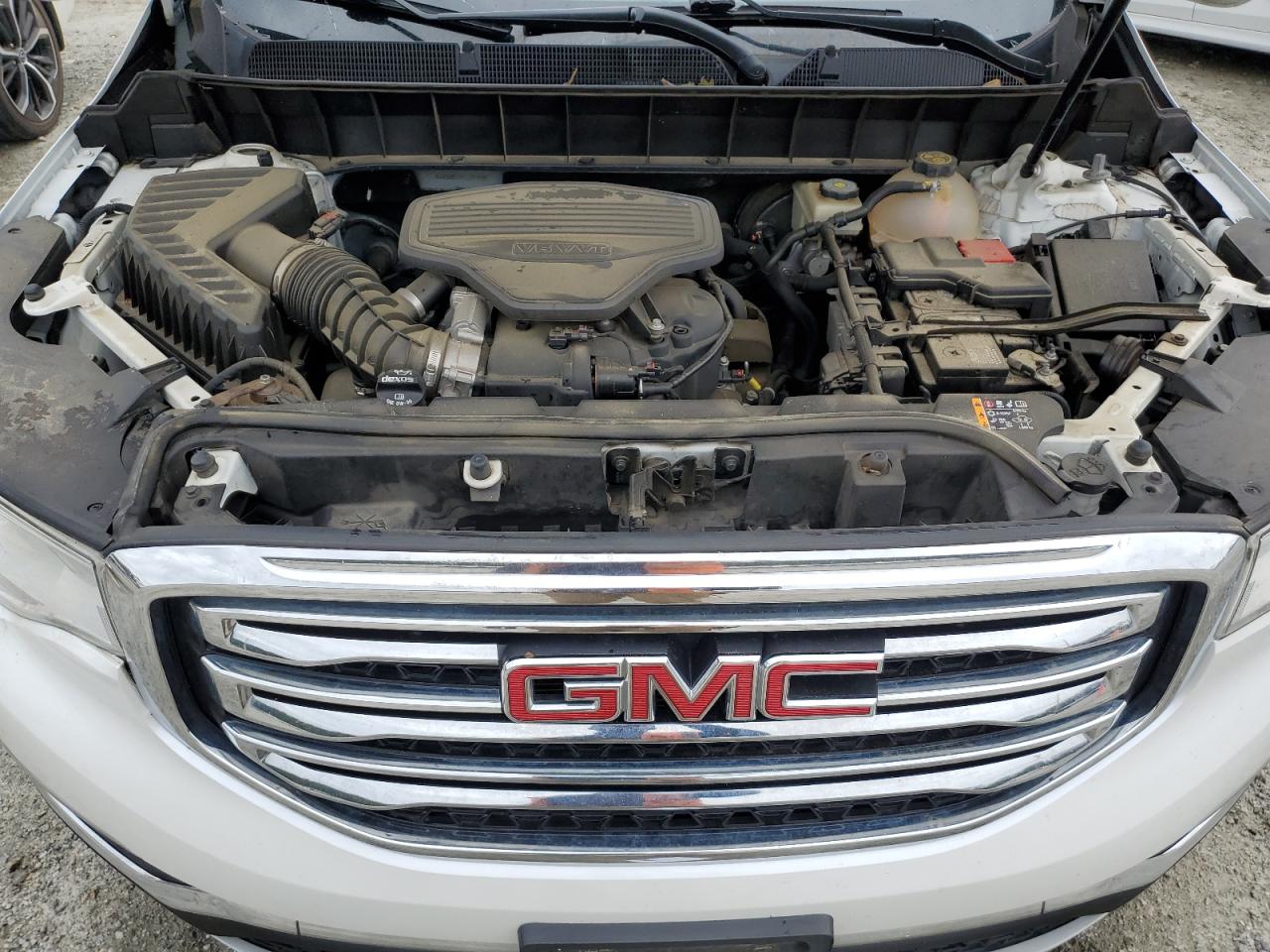 2017 GMC Acadia - Image 12