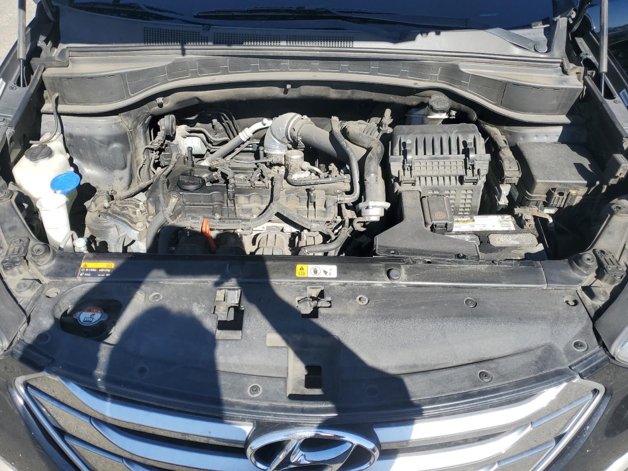 2015 Hyundai Santa Fe - Image 12