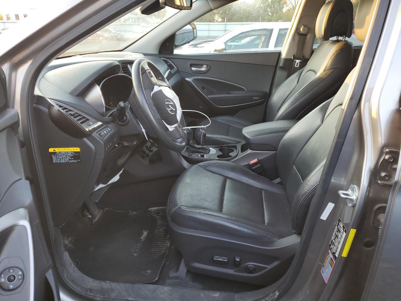 2017 Hyundai Santa Fe - Image 7