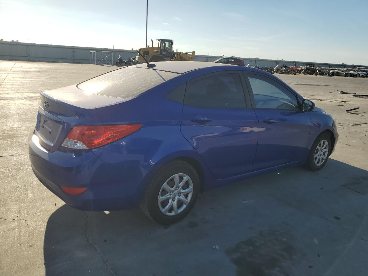 VIN KMHCT4AE3DU522766 2013 HYUNDAI ACCENT no.3