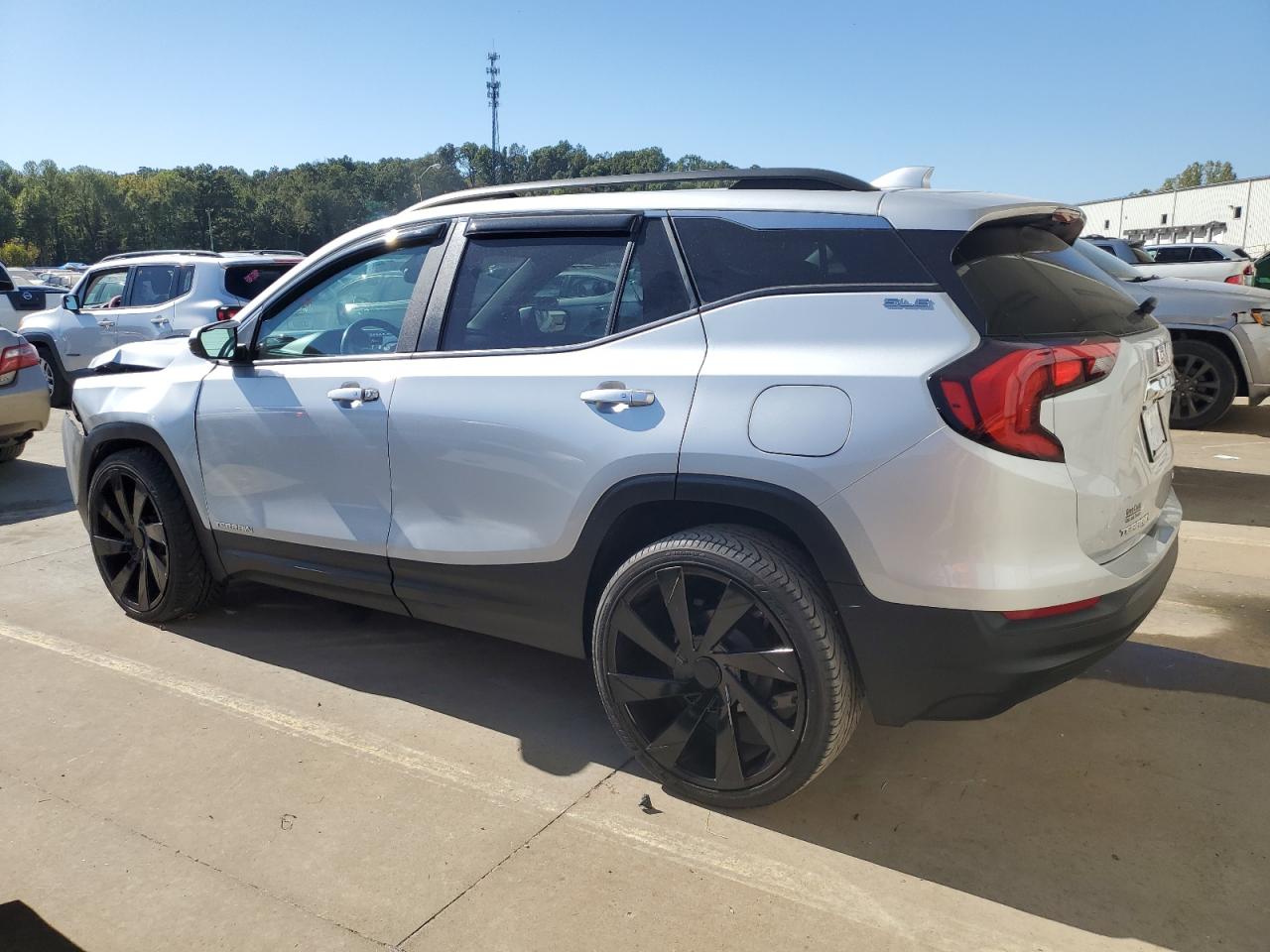 2021 GMC Terrain - Image 2