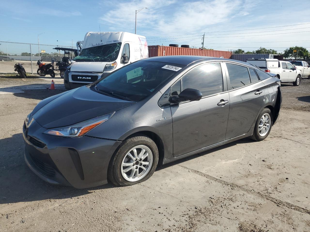 VIN JTDKARFU0K3095987 2019 TOYOTA PRIUS no.1